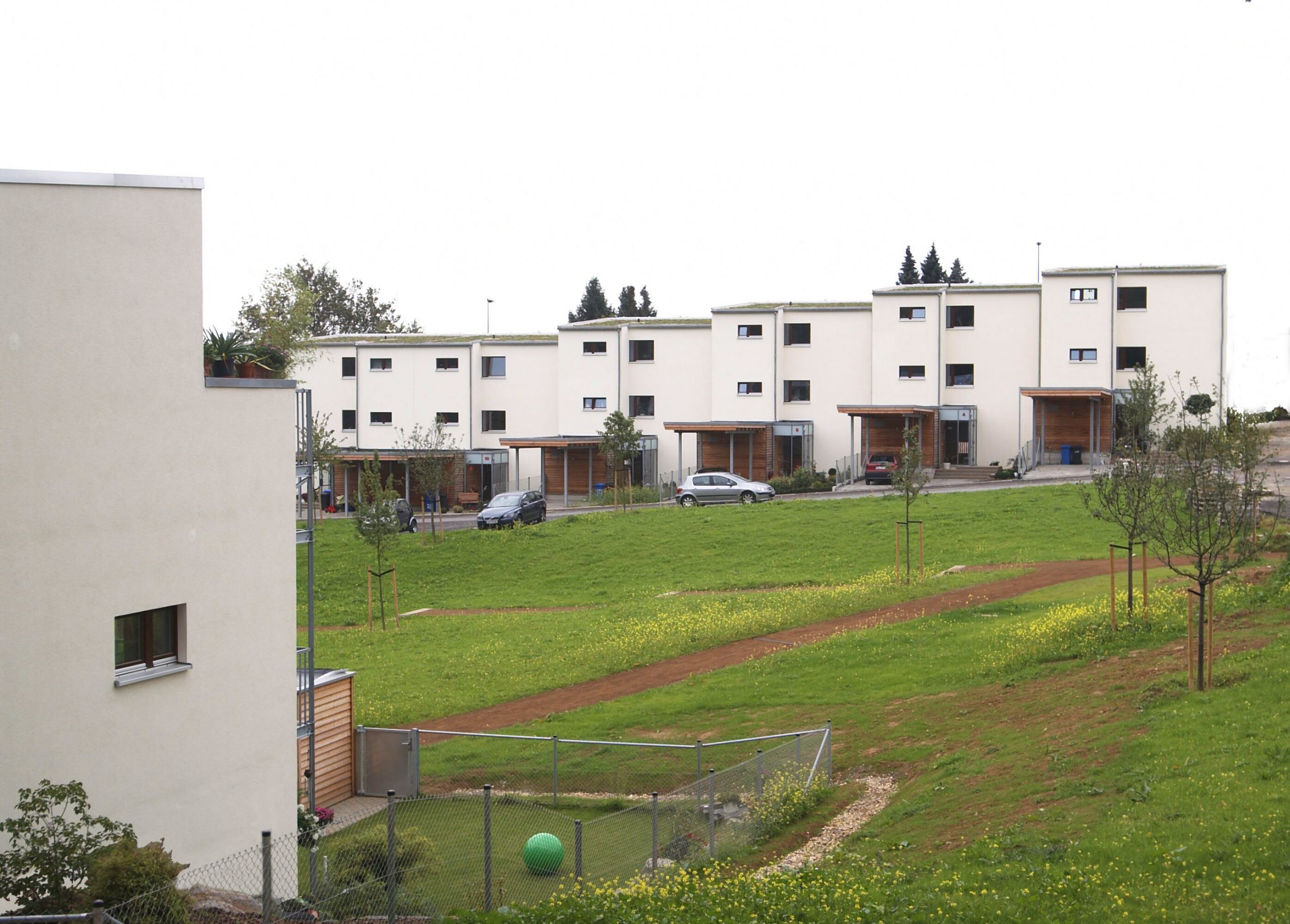 Passivhaussiedlung am Leimbacher Berg in Leverkusen tr